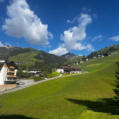 Klarelia Haus شاليه *